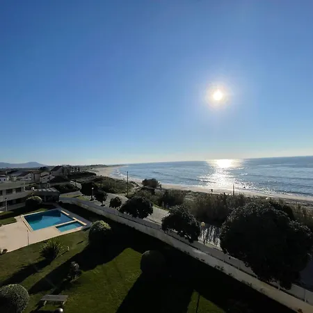 Encantador, Com Piscina E Vista Mar - Ocean View