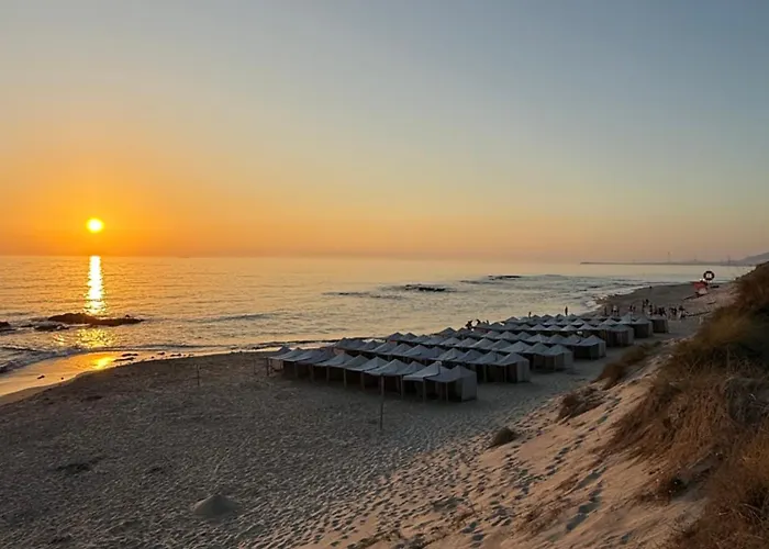 Encantador, Com Piscina E Vista Mar - Ocean View